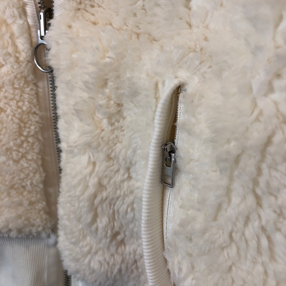 NWT Athleta Cozy Sherpa Reversible Jacket White - Picture 9 of 16
